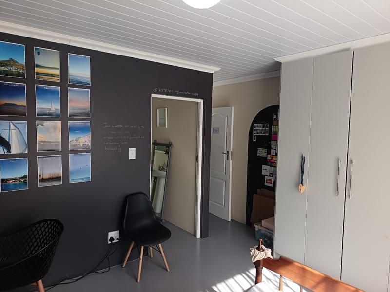 4 Bedroom Property for Sale in Hartenbos Heuwels Western Cape